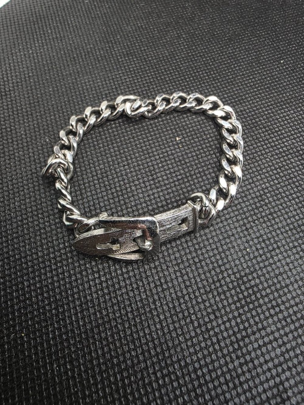 Vintage Avon Silver Tone Buckle Curb Chain Bracelet 8” Textured Link